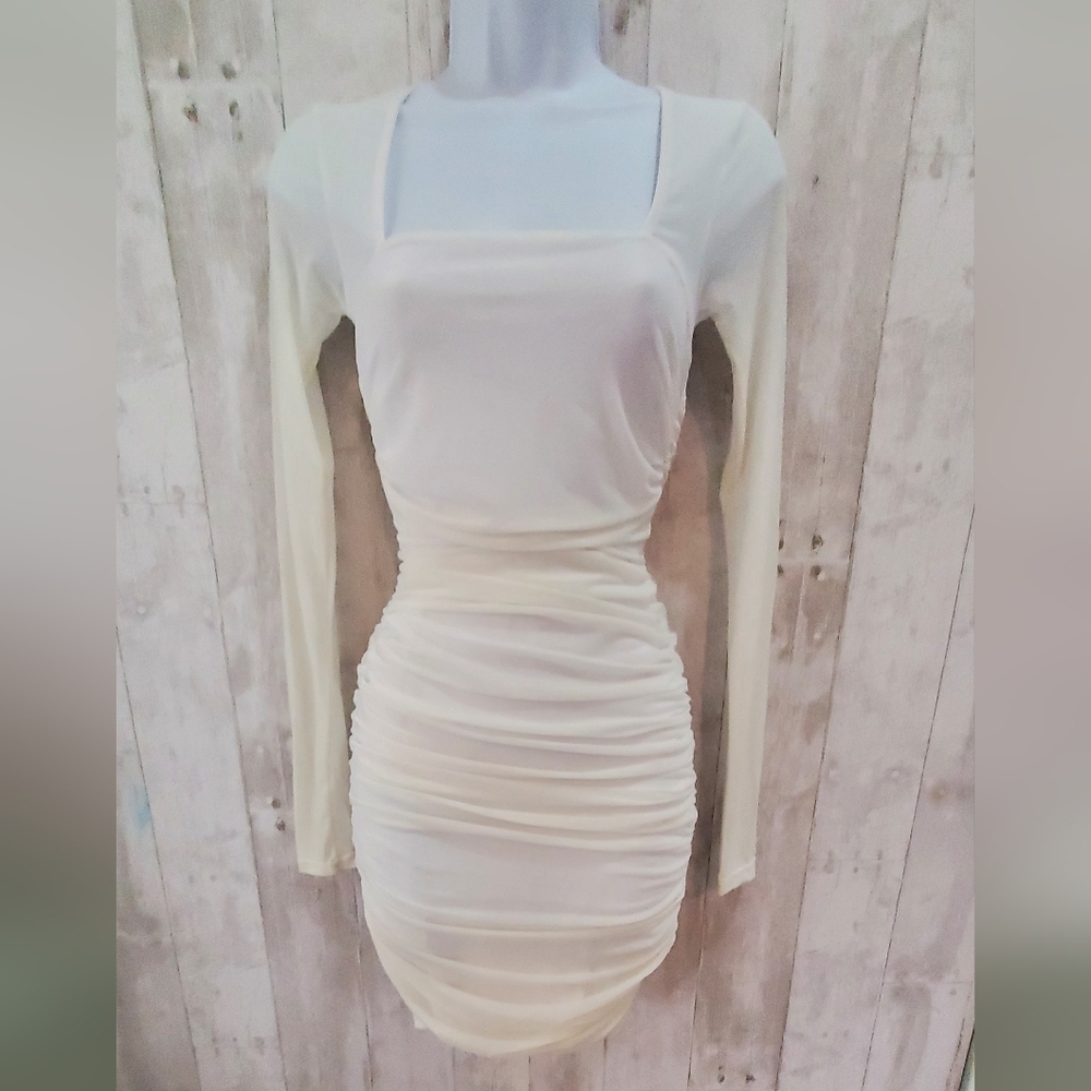 Fashion Nova Elegant White Long Sleeve Dress - Picture 5 of 11